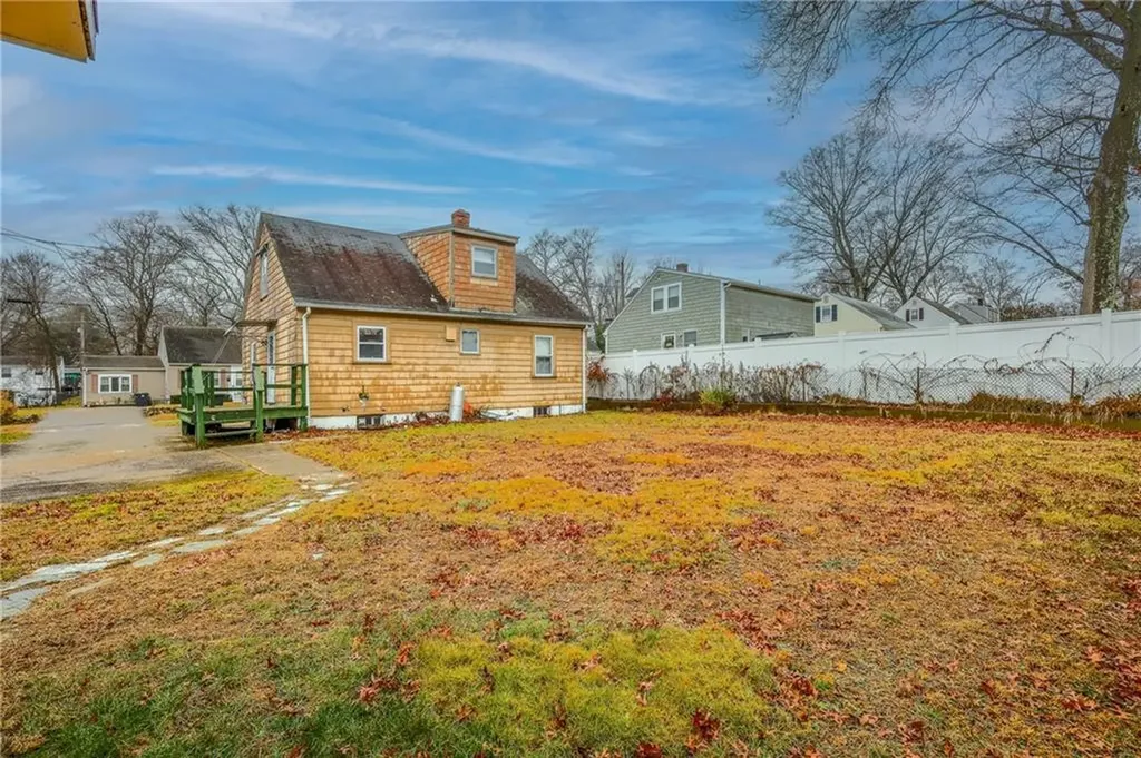 9 Columbia Avenue Coventry RI 02816