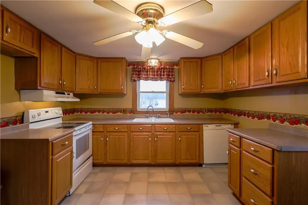 9 Columbia Avenue Coventry RI 02816