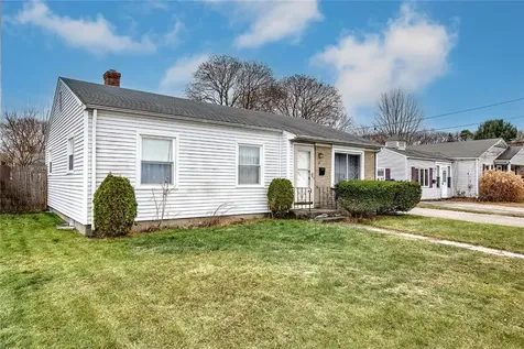 25 Vermont Avenue East Providence RI 02916