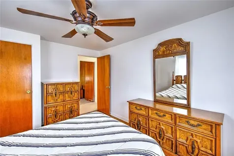 25 Vermont Avenue East Providence RI 02916