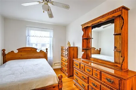 25 Vermont Avenue East Providence RI 02916