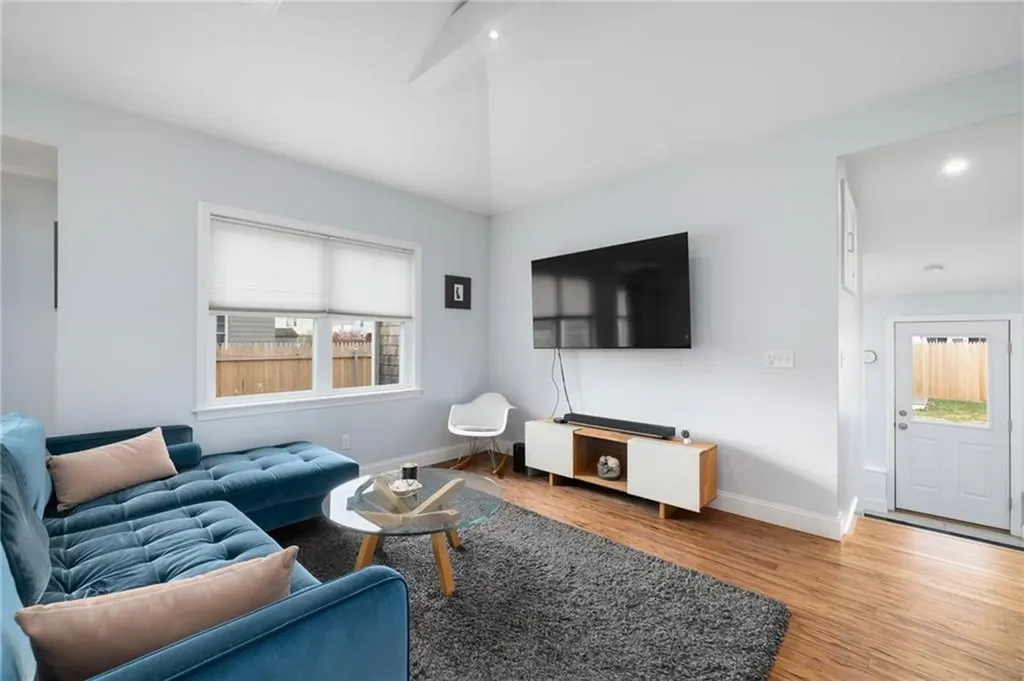 22 Walsh Avenue Barrington RI 02806