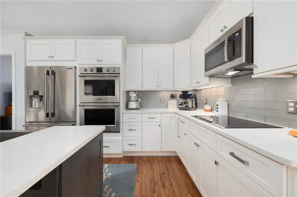 22 Walsh Avenue Barrington RI 02806