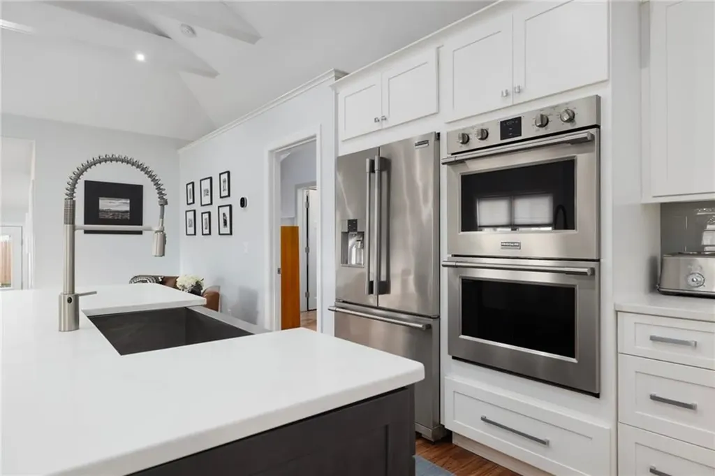 22 Walsh Avenue Barrington RI 02806