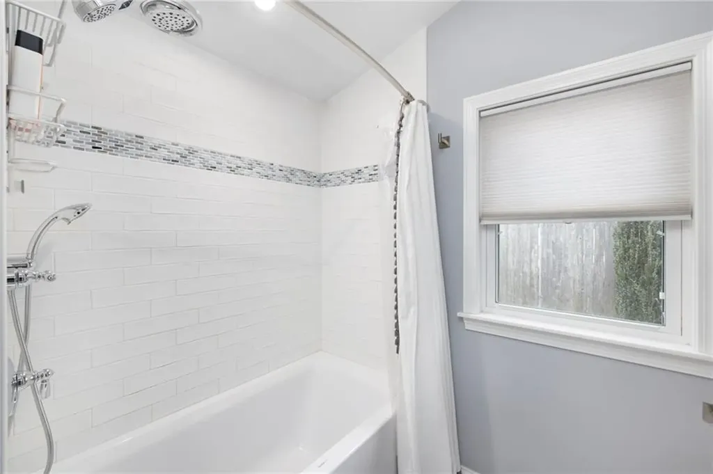 22 Walsh Avenue Barrington RI 02806