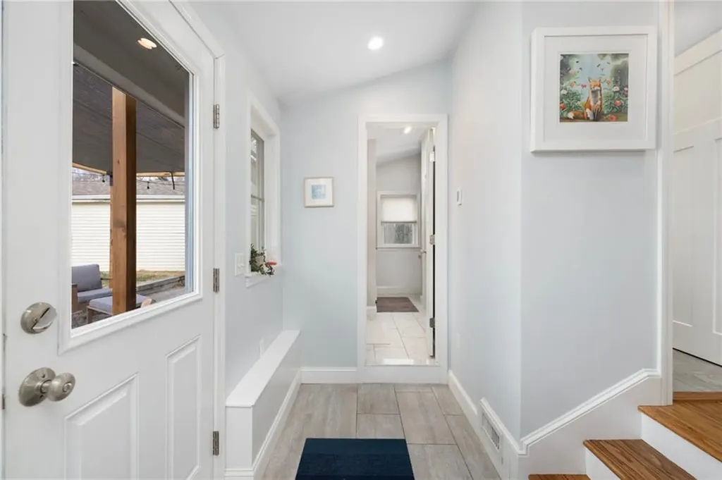 22 Walsh Avenue Barrington RI 02806