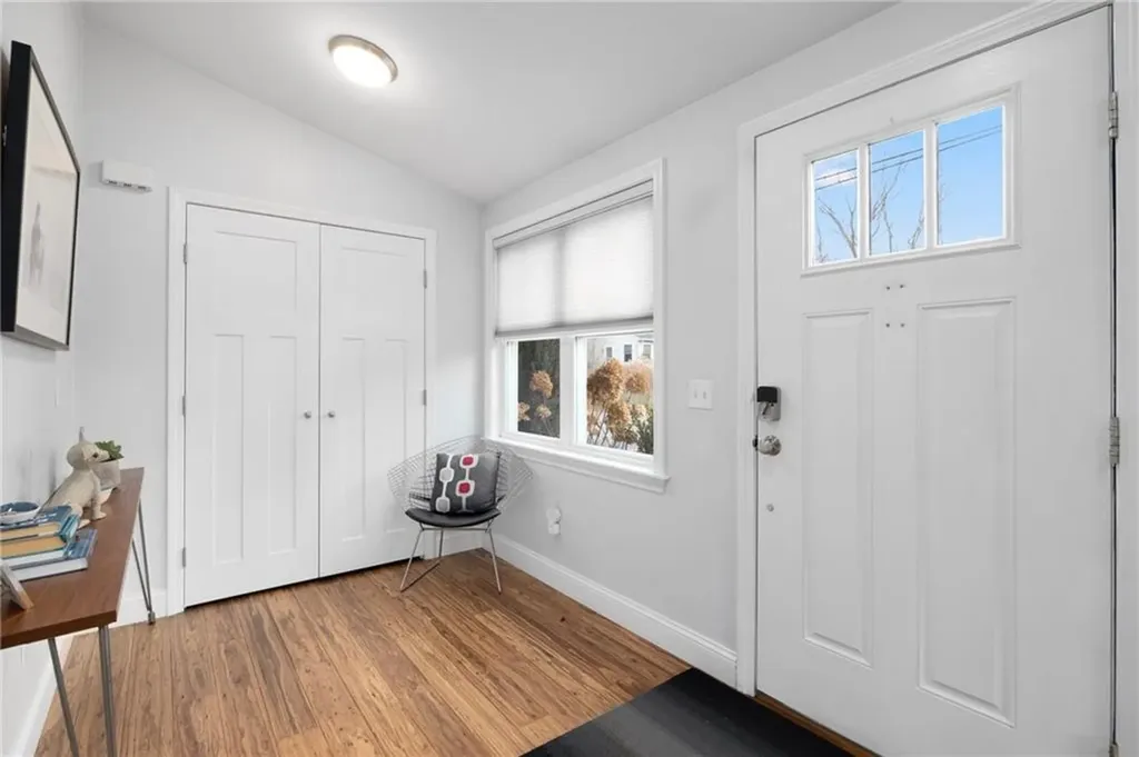 22 Walsh Avenue Barrington RI 02806
