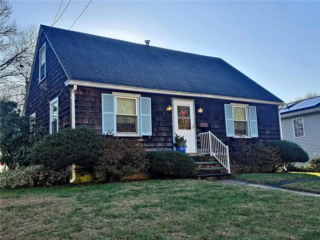 67 Narragansett Avenue Westerly RI 02891