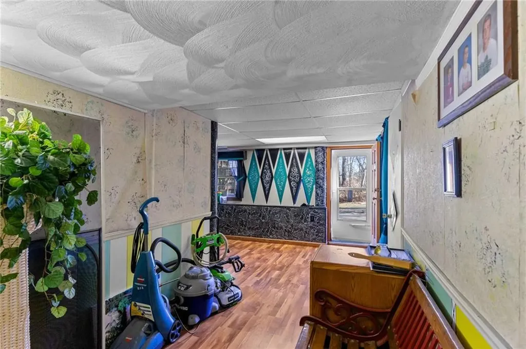 96 Walnut Glen Drive Warwick RI 02886