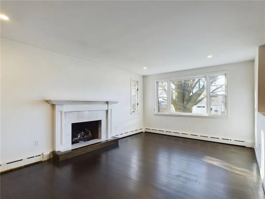 4 Oconnell Road Tiverton RI 02878