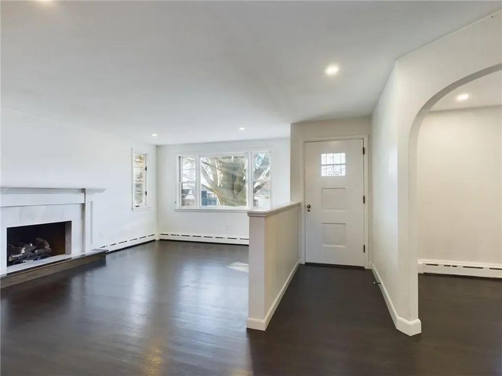4 Oconnell Road Tiverton RI 02878