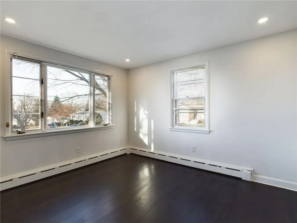 4 Oconnell Road Tiverton RI 02878