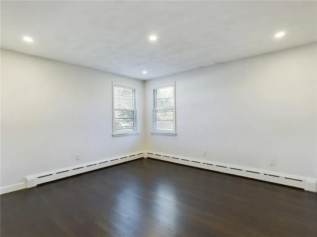 4 Oconnell Road Tiverton RI 02878