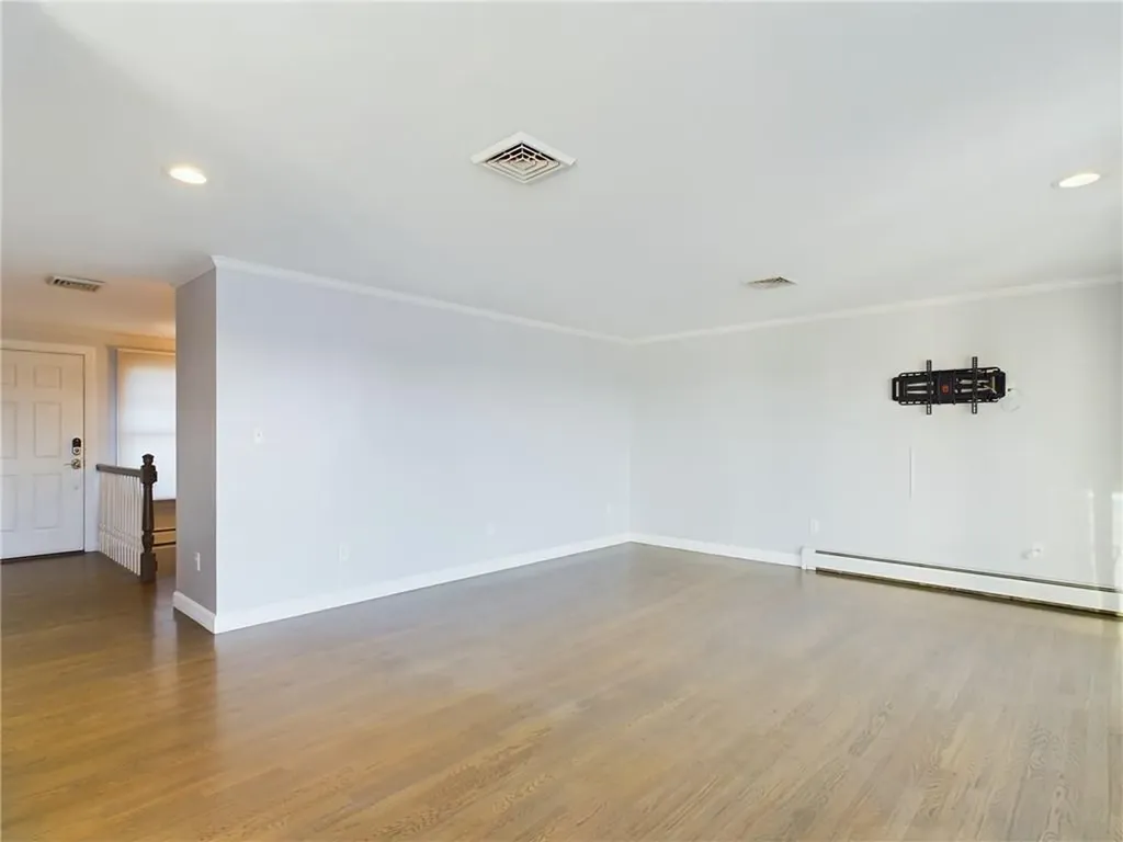 643 Old Colony Terrace Tiverton RI 02878