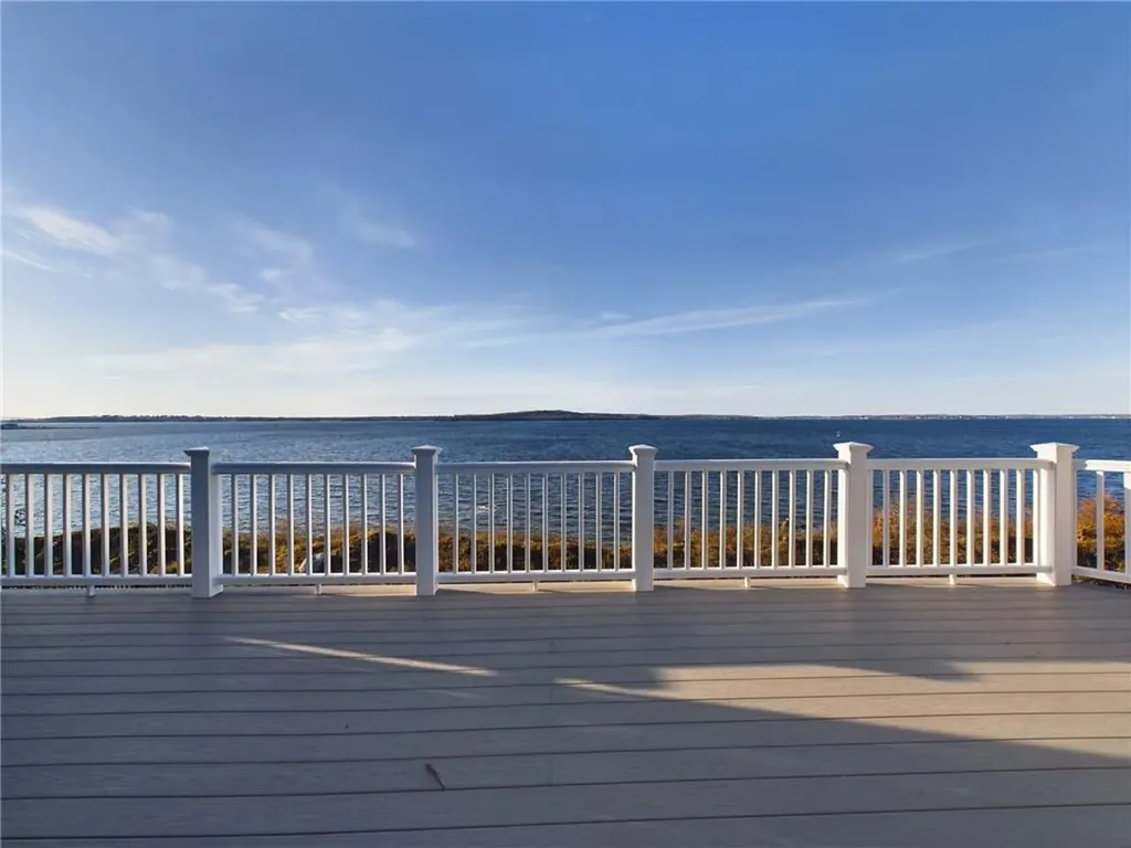 643 Old Colony Terrace Tiverton RI 02878