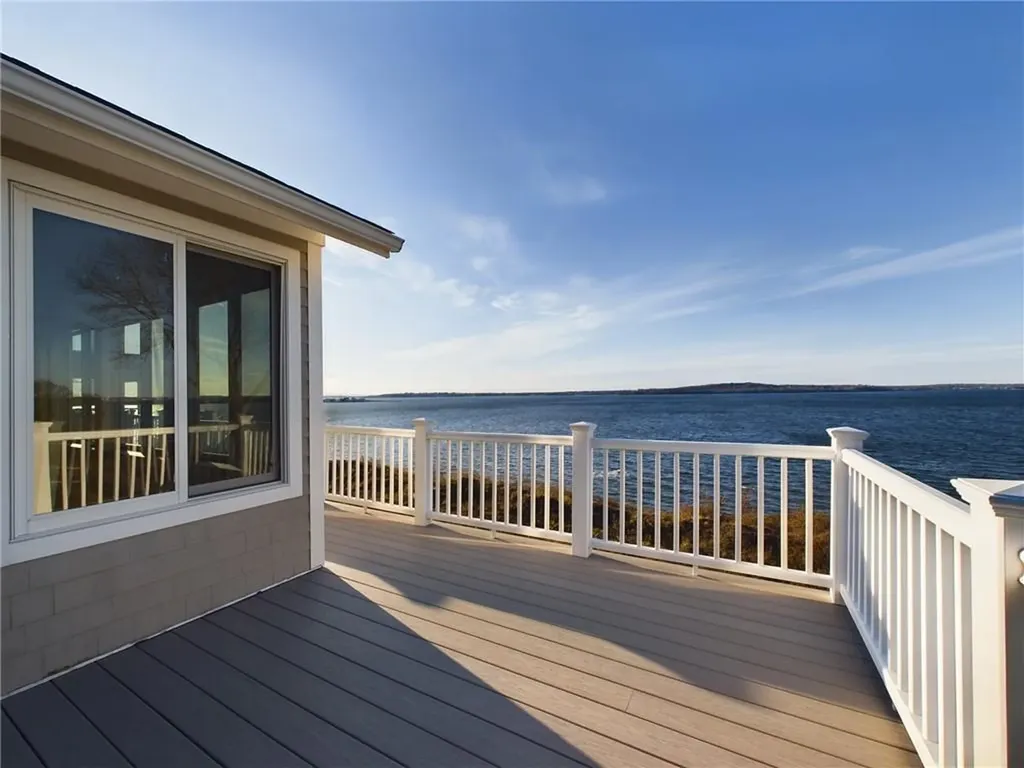 643 Old Colony Terrace Tiverton RI 02878