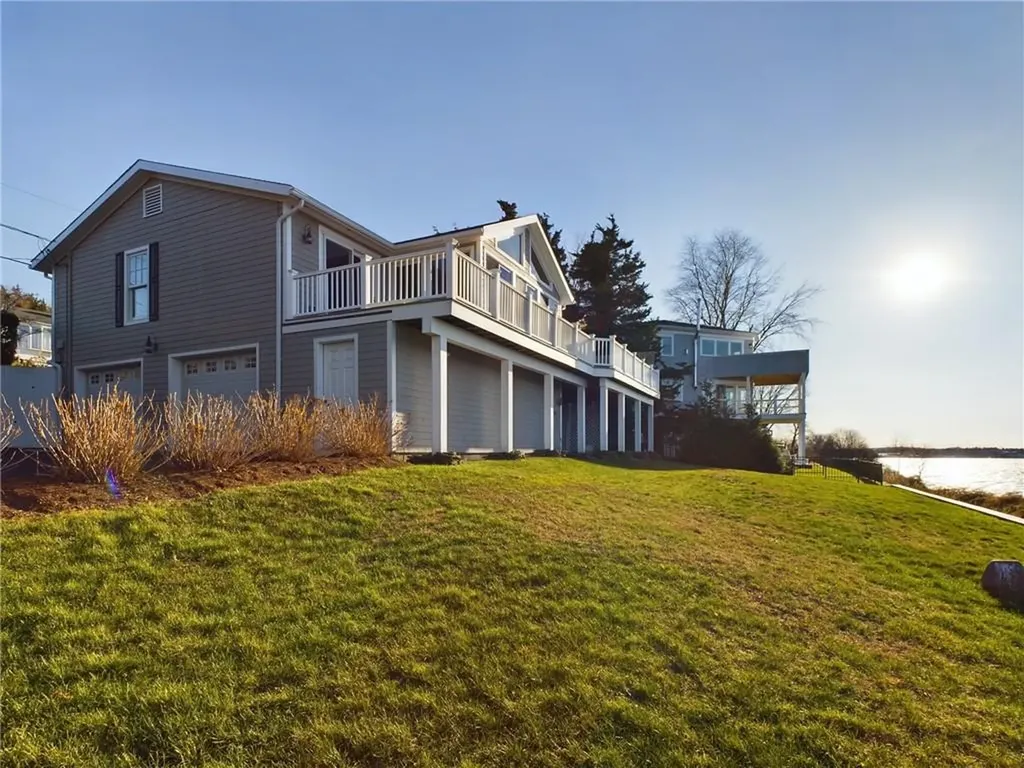 643 Old Colony Terrace Tiverton RI 02878