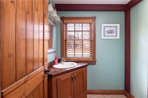 390 Fairview Avenue Coventry RI 02816