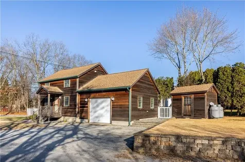 390 Fairview Avenue Coventry RI 02816