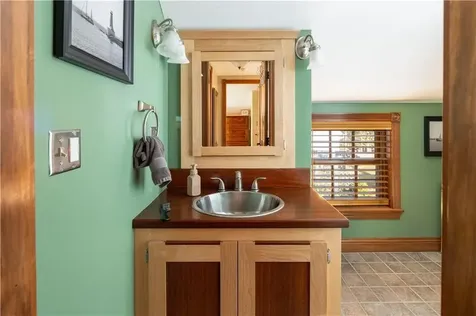 390 Fairview Avenue Coventry RI 02816