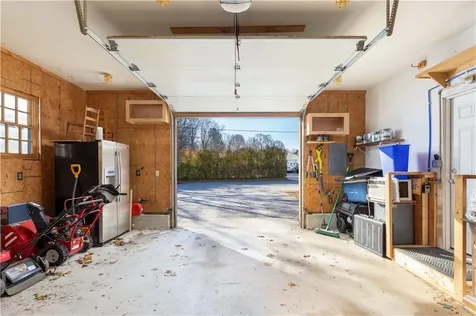 390 Fairview Avenue Coventry RI 02816