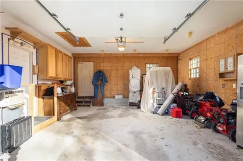 390 Fairview Avenue Coventry RI 02816