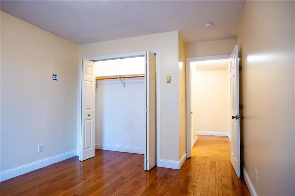5 7 Hewitt Street Providence RI 02909