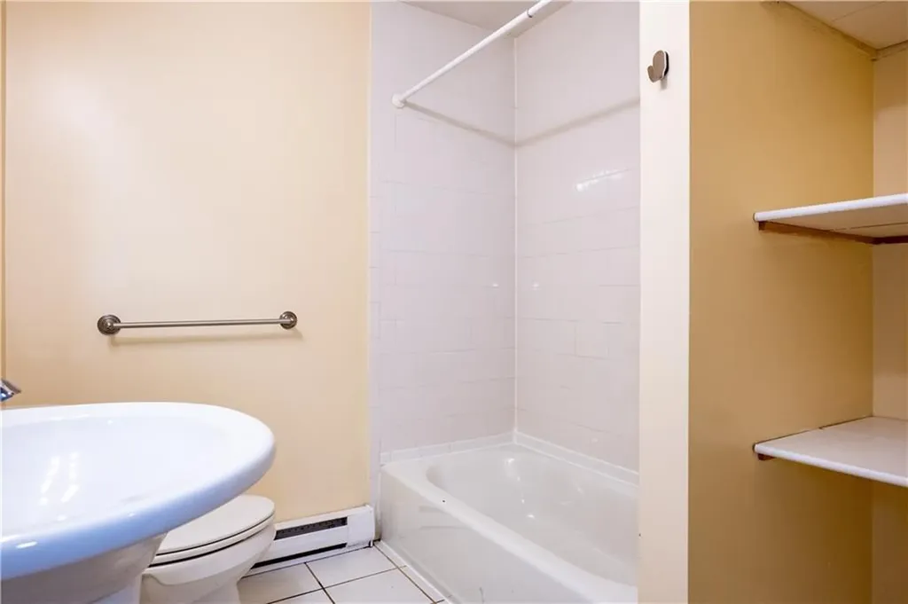 5 7 Hewitt Street Providence RI 02909