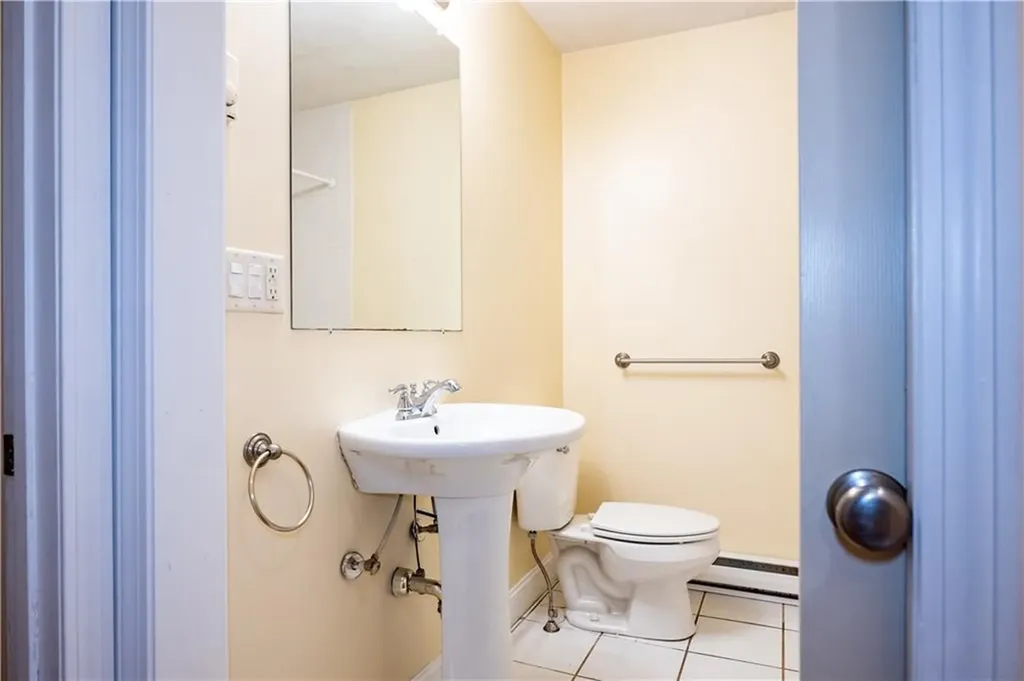 5 7 Hewitt Street Providence RI 02909