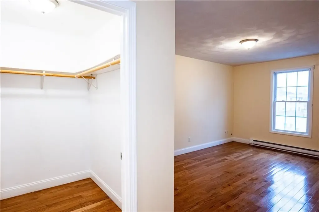 5 7 Hewitt Street Providence RI 02909