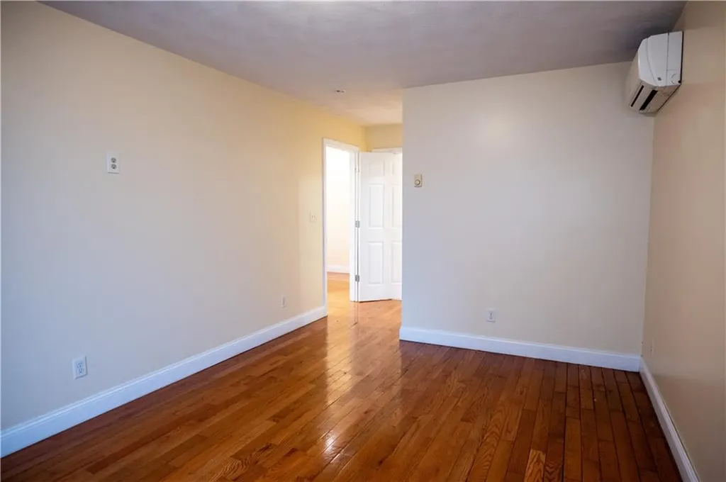 5 7 Hewitt Street Providence RI 02909