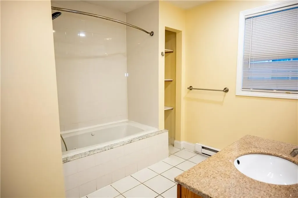 5 7 Hewitt Street Providence RI 02909