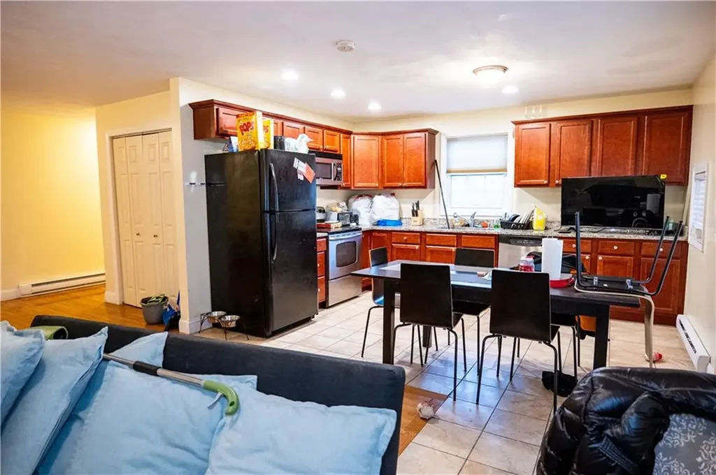 5 7 Hewitt Street Providence RI 02909