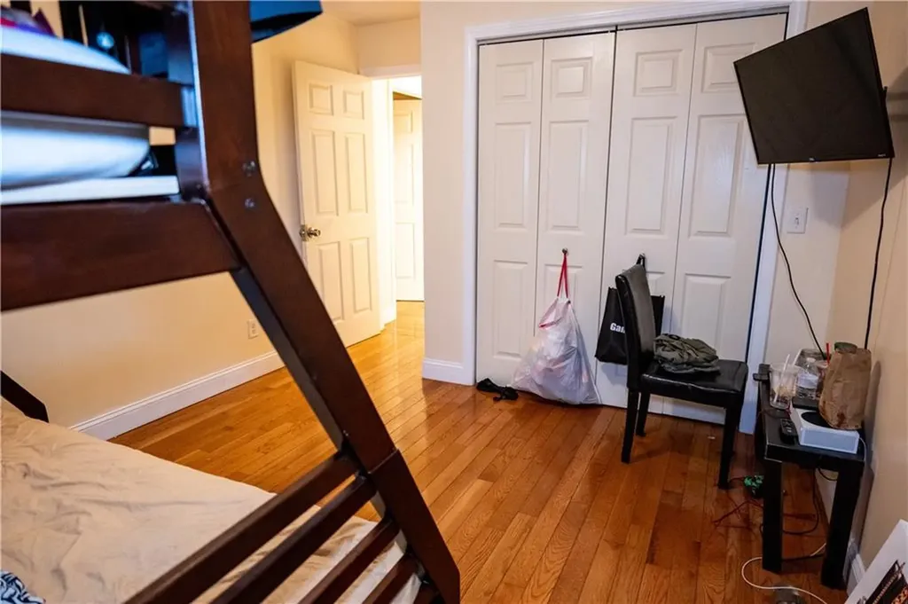 5 7 Hewitt Street Providence RI 02909