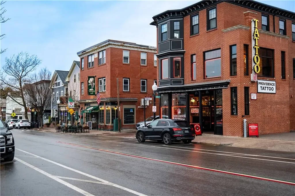 5 7 Hewitt Street Providence RI 02909