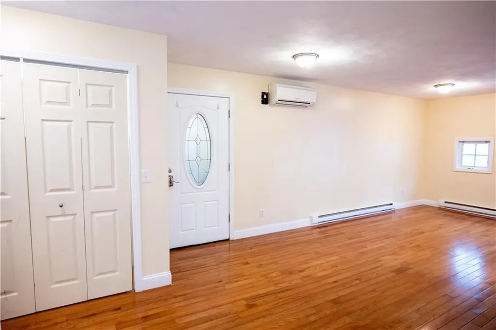 5 7 Hewitt Street Providence RI 02909