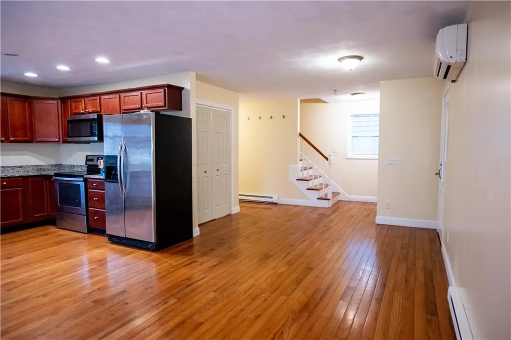 5 7 Hewitt Street Providence RI 02909