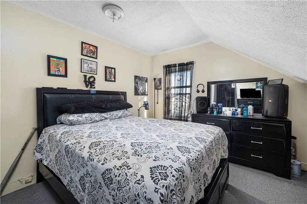 313 Sayles Street Providence RI 02905