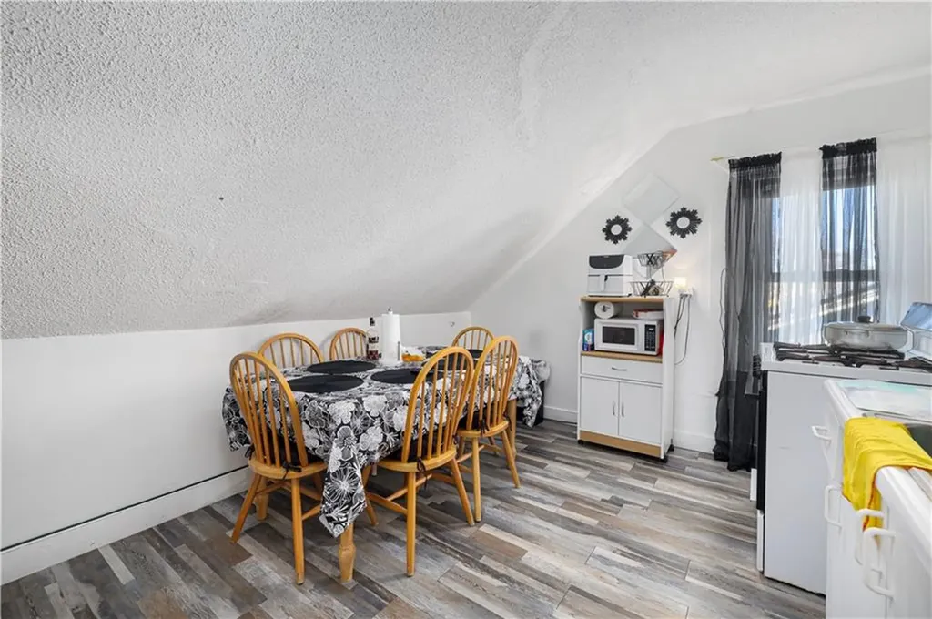 313 Sayles Street Providence RI 02905