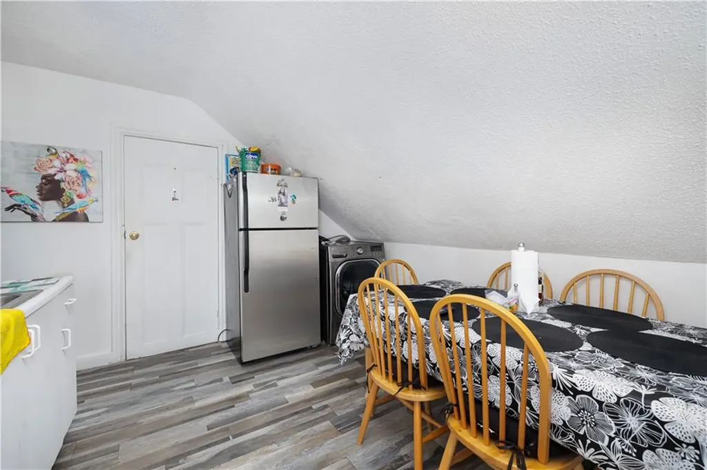 313 Sayles Street Providence RI 02905