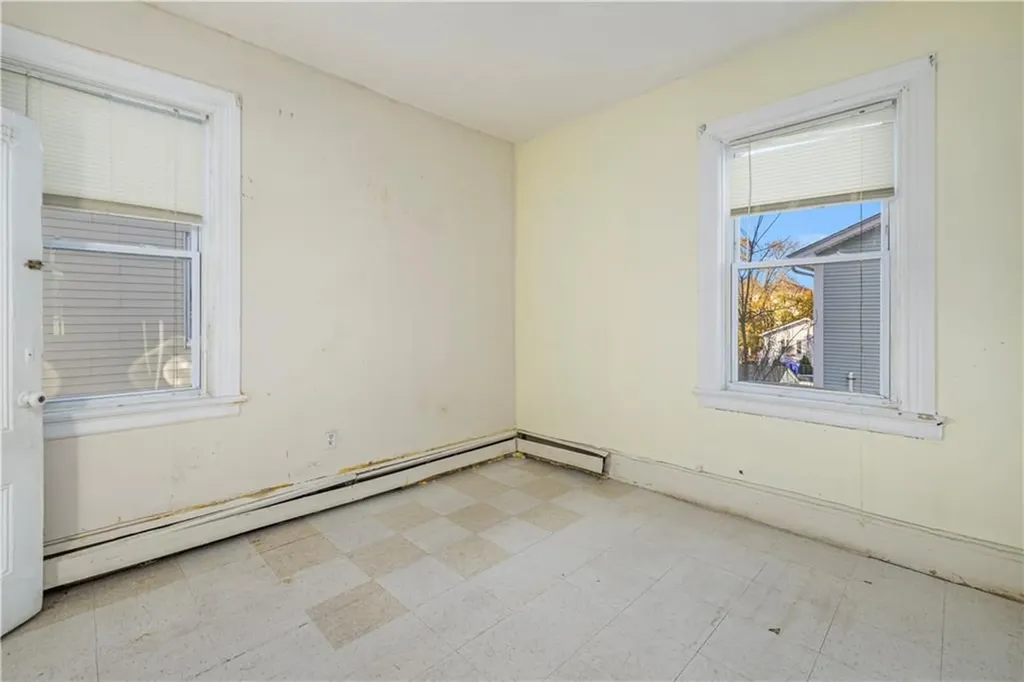 313 Sayles Street Providence RI 02905
