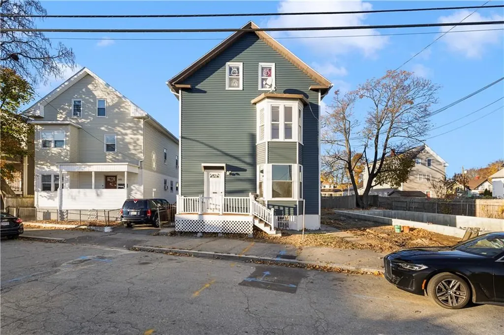 313 Sayles Street Providence RI 02905