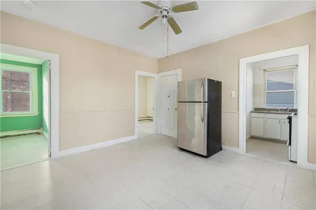 313 Sayles Street Providence RI 02905