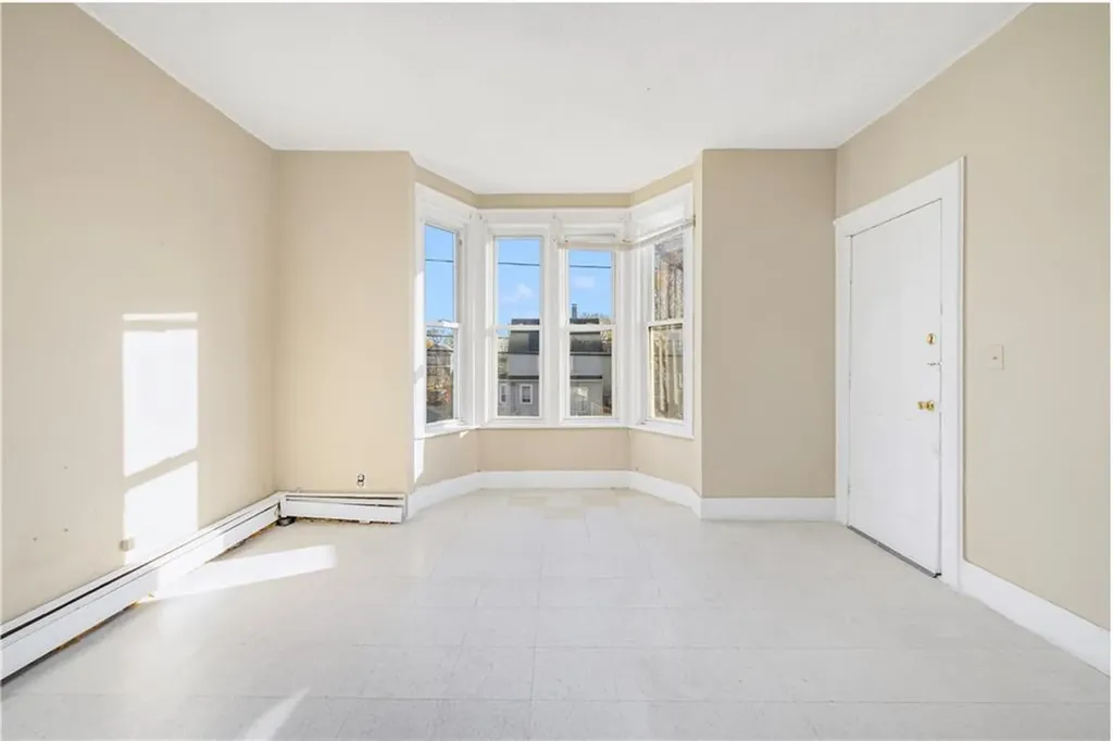 313 Sayles Street Providence RI 02905