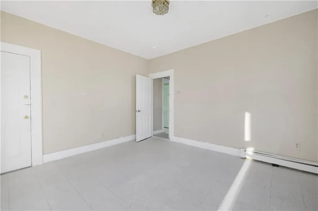 313 Sayles Street Providence RI 02905