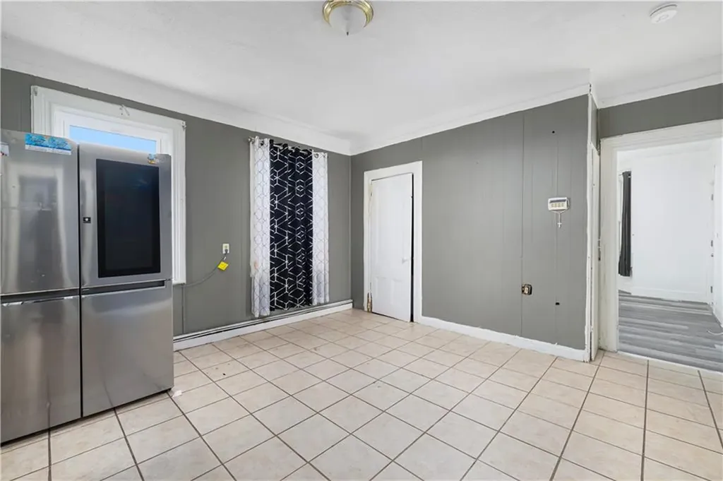 313 Sayles Street Providence RI 02905