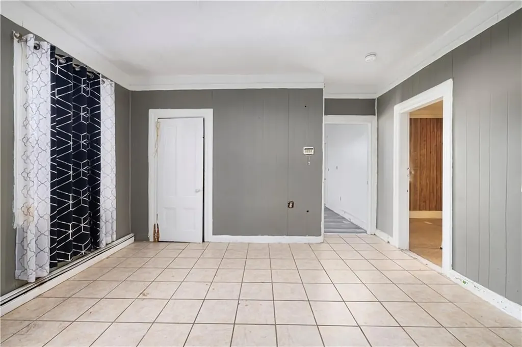 313 Sayles Street Providence RI 02905