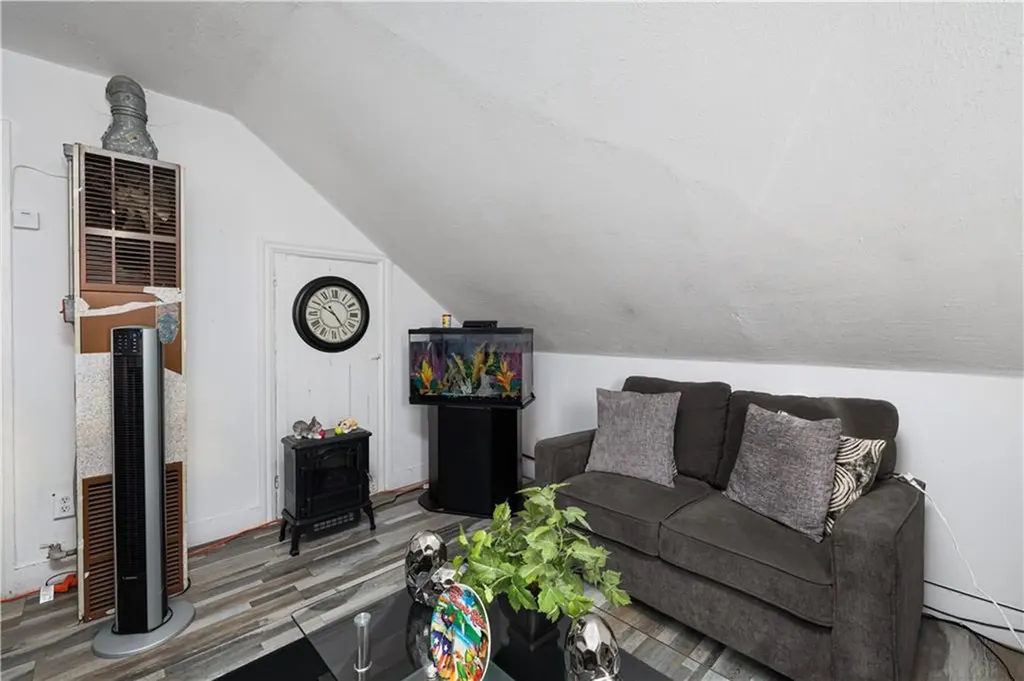 313 Sayles Street Providence RI 02905