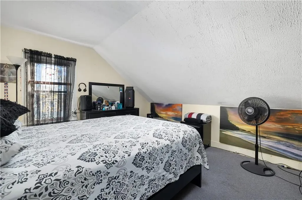 313 Sayles Street Providence RI 02905