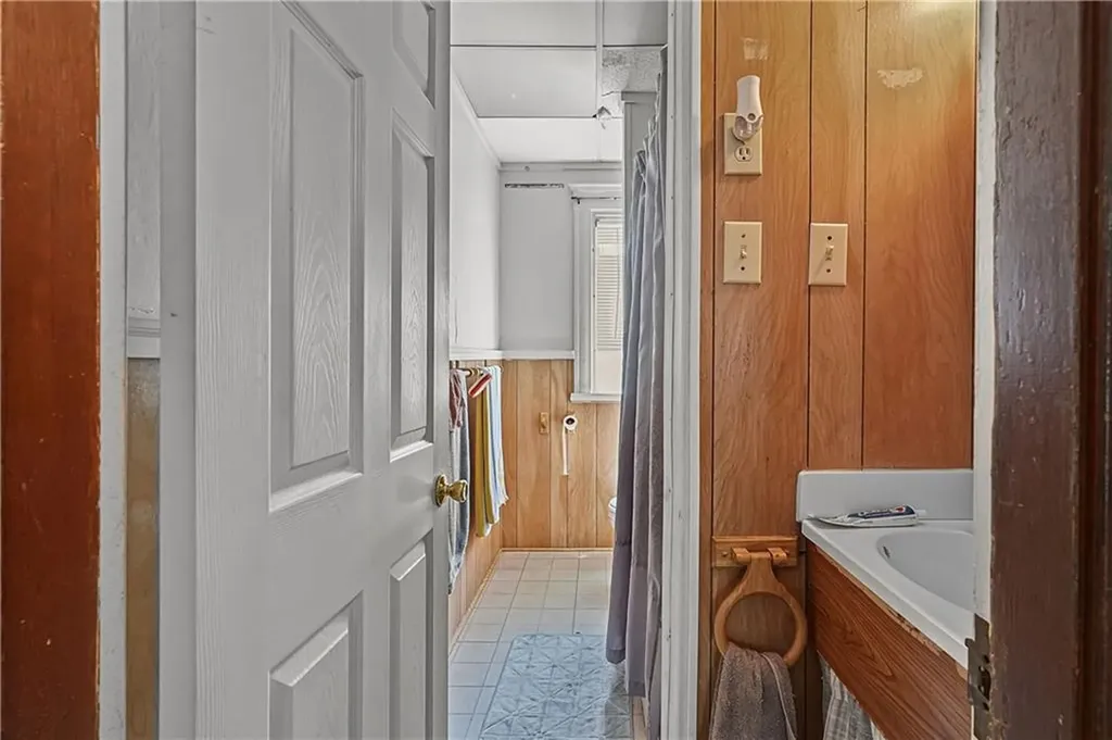 191 Webster Street Pawtucket RI 02861